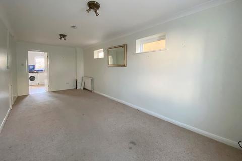 16 Alfred Square, Deal, CT14 6LR