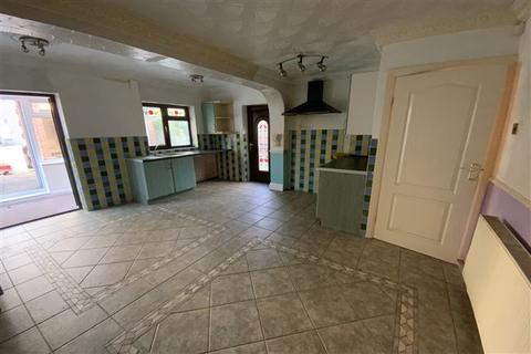68 Meadow View Road, Sheffield, S8 7TP