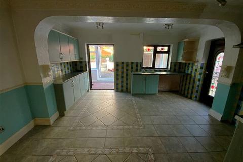68 Meadow View Road, Sheffield, S8 7TP