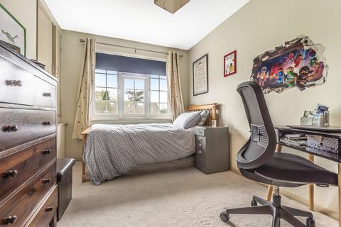 59 Wingfield Road, Kingston Upon Thames, KT2 5LR