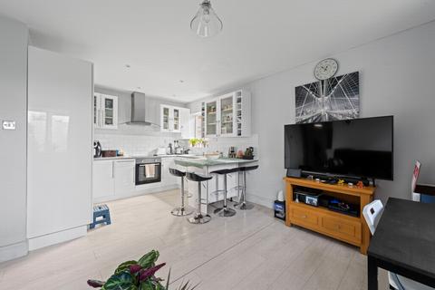 28 Britton Close, London, SE6 1AP