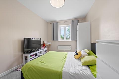 28 Britton Close, London, SE6 1AP