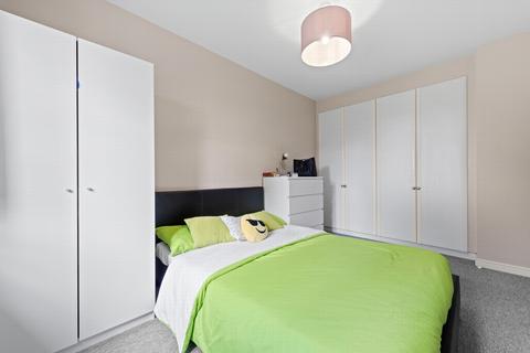 28 Britton Close, London, SE6 1AP