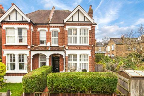 2 Druce Road, London, SE21 7DW