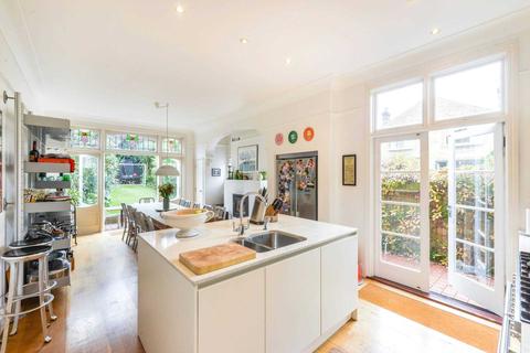 2 Druce Road, London, SE21 7DW