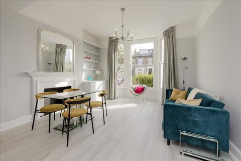 1 bedroom flat to rent, Devonport Road, Shepherd's Bush W12