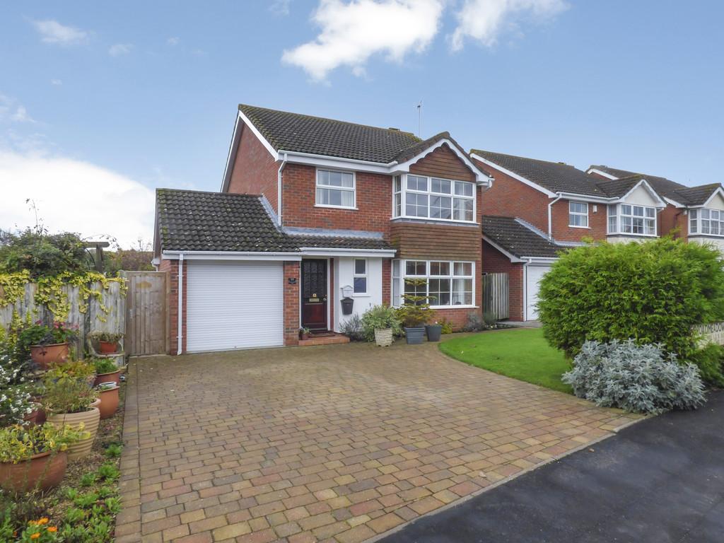 Broadmeadow Lane, StratfordUponAvon 4 bed detached house £440,000