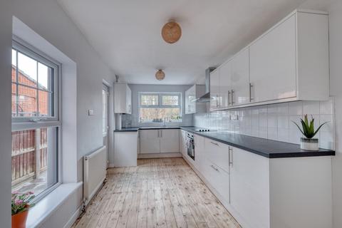 15 Diglis Avenue, Worcester, WR1 2NS