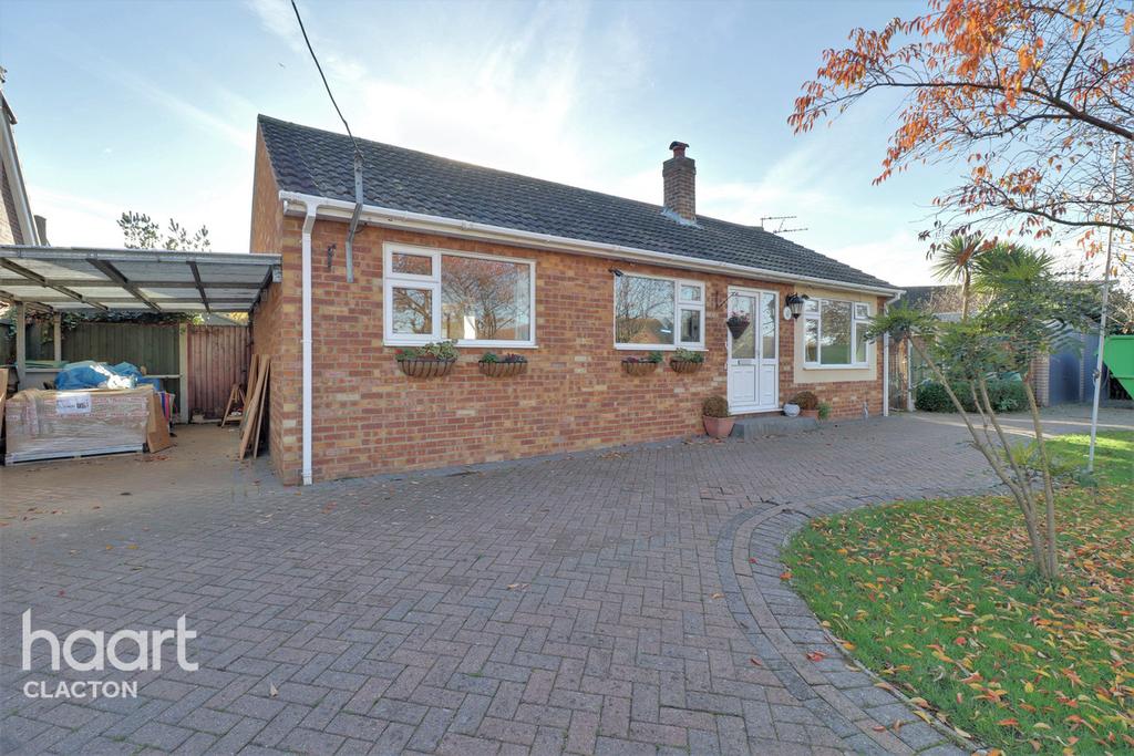 Point Clear, St Osyth 3 bed detached bungalow £239,995