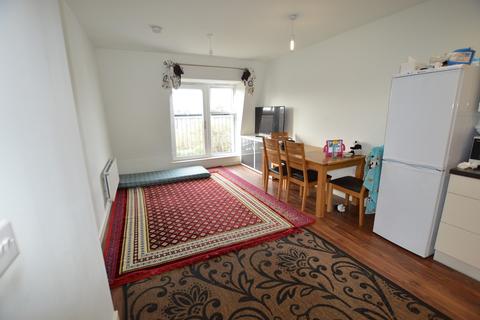 76 Salisbury Road, Southall, UB2 5QJ