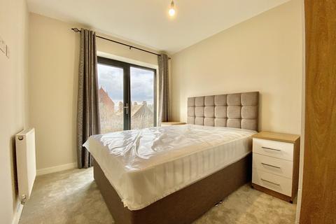 1 bedroom apartment to rent, Green Quarter, Cross Green , Leeds