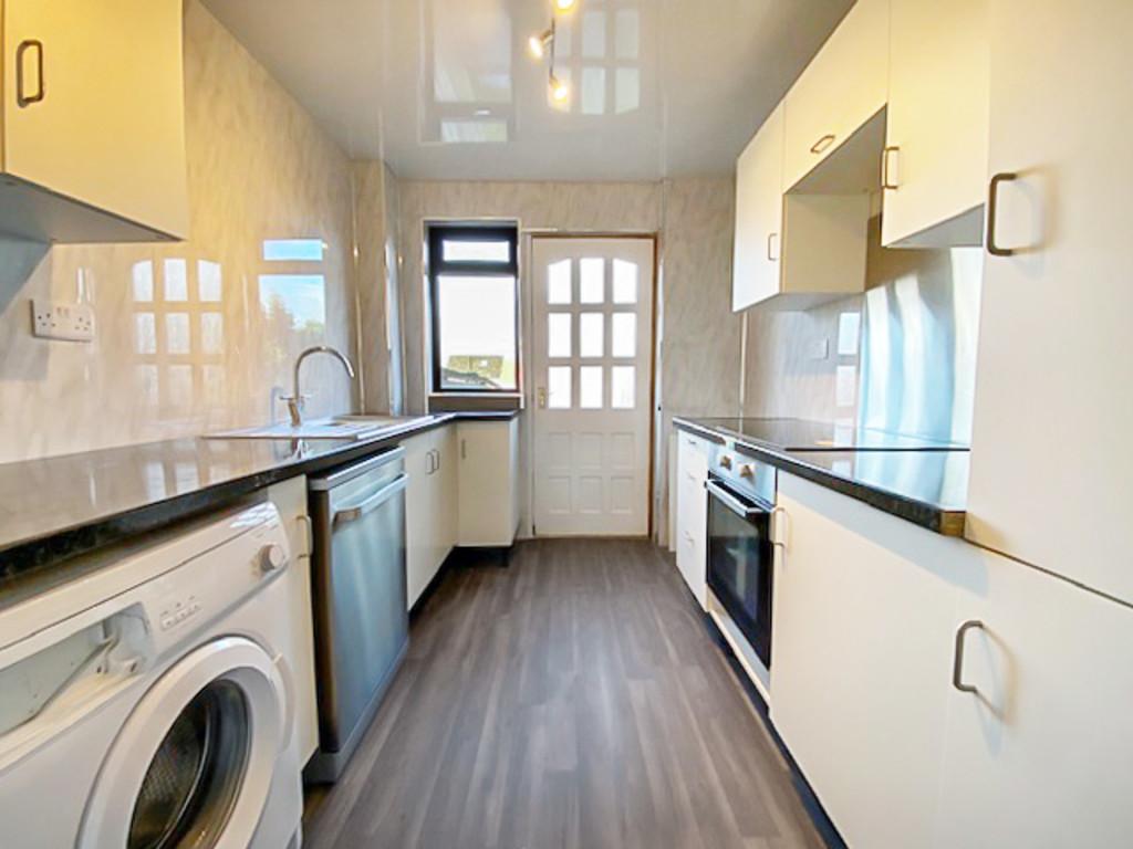 West Torbain, Kirkcaldy 2 bed end of terrace house £105,000