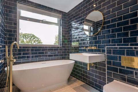 35 Valentine Avenue, Bexley, DA5 3HF