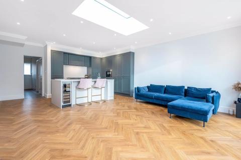 35 Valentine Avenue, Bexley, DA5 3HF