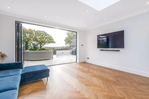 35 Valentine Avenue, Bexley, DA5 3HF