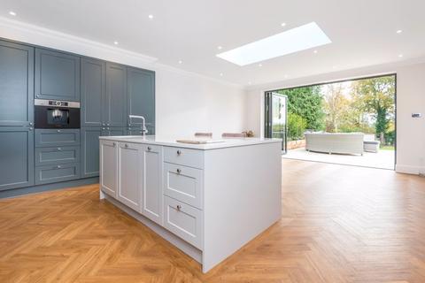 35 Valentine Avenue, Bexley, DA5 3HF