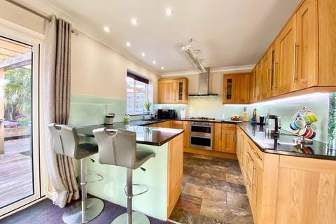 3 Maiden Erlegh Avenue, Bexley, DA5 3PB