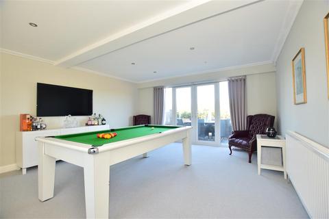 Wayside Ardingly Road, West Hoathly, East Grinstead, RH19 4RA