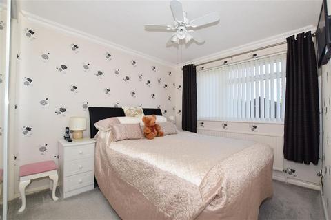56 Cedar Crescent, St Marys Bay, Romney Marsh, TN29 0XH
