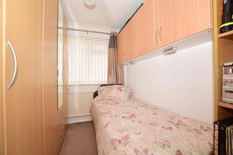 56 Cedar Crescent, St Marys Bay, Romney Marsh, TN29 0XH