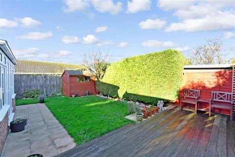 56 Cedar Crescent, St Marys Bay, Romney Marsh, TN29 0XH