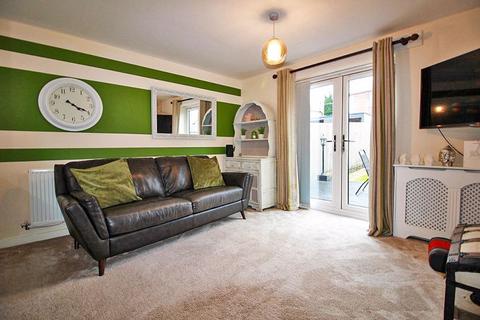 10 Donington Grove, Wolverhampton, WV10 6EE