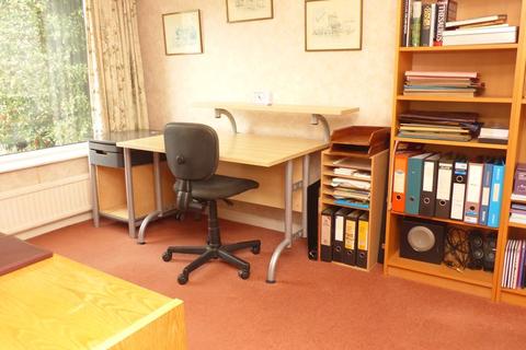 107 Weeford Road, Sutton Coldfield, B75 5RW