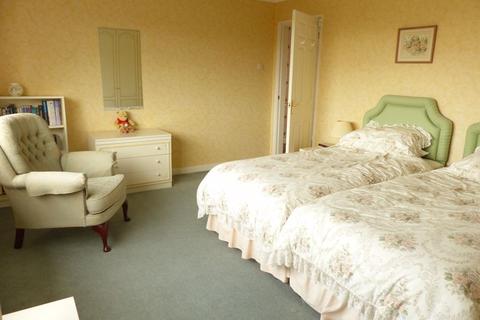 107 Weeford Road, Sutton Coldfield, B75 5RW