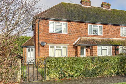 22 Crewes Lane, Warlingham, CR6 9NS