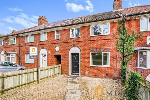 3 bedroom semi-detached house to rent, Gipsy Lane, Headington, OX3