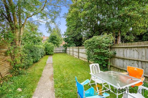 3 bedroom semi-detached house to rent, Gipsy Lane, Headington, OX3