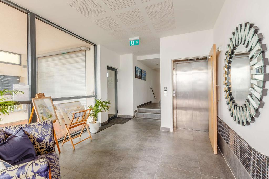 Building Foyer