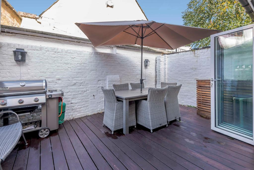 Courtyard Garden