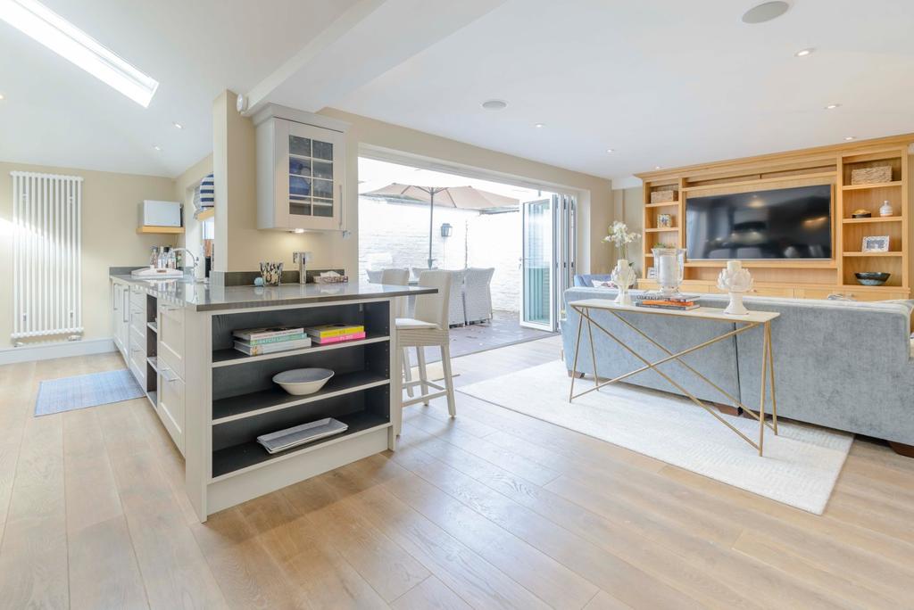 Kitchen/Family Room