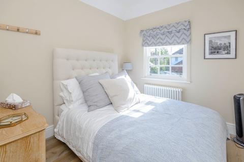 1 Gloucester Place, Windsor, SL4 2AJ