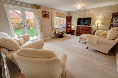 109 Sentrys Orchard, Exminster, Exeter, EX6 8UE