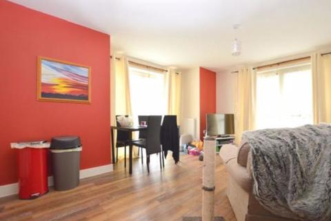 8 Holly Acre, Dunstable, LU5 4UF