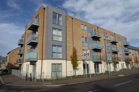 8 Holly Acre, Dunstable, LU5 4UF