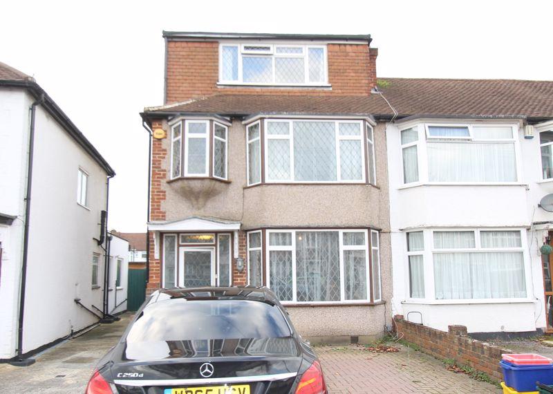 St. Margarets Avenue, Sutton 5 bed end of terrace house £530,000