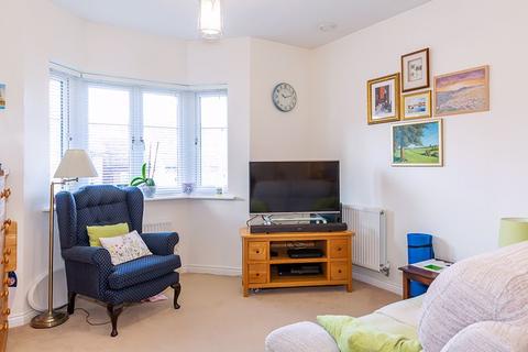 39 Poplar Road, Esher, KT10 0DD