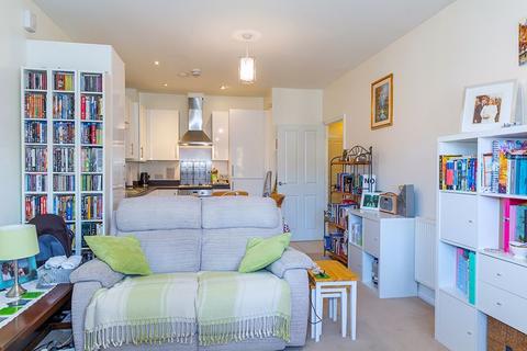 39 Poplar Road, Esher, KT10 0DD
