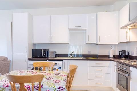 39 Poplar Road, Esher, KT10 0DD