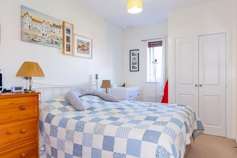 39 Poplar Road, Esher, KT10 0DD