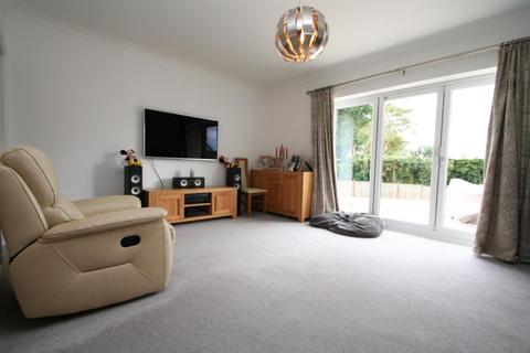 9 Oakdene, Woodcote, Reading, RG8 0RQ
