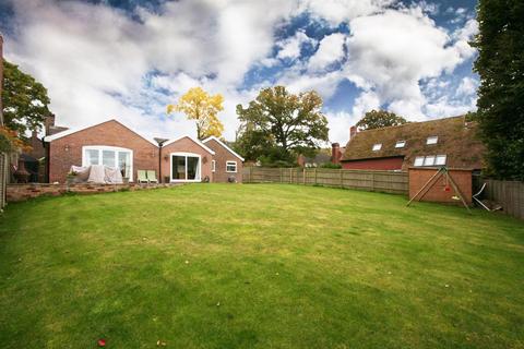 9 Oakdene, Woodcote, Reading, RG8 0RQ