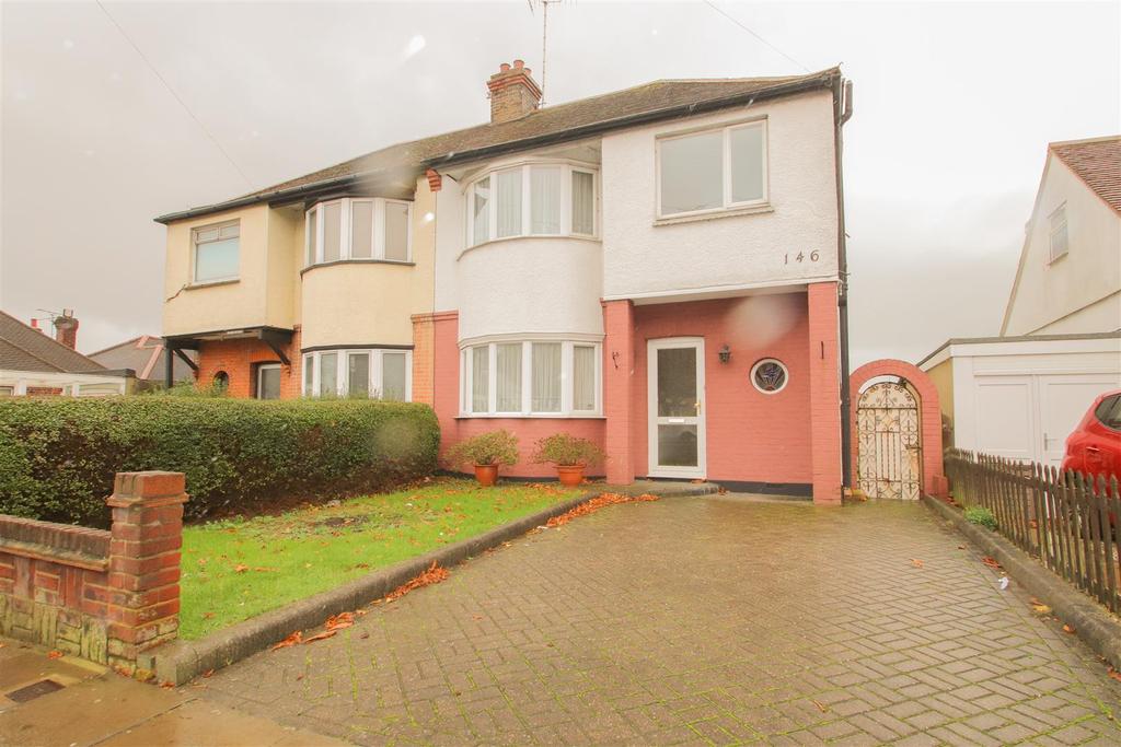 Prittlewell Chase, WestcliffOnSea 3 bed semidetached house £325,000