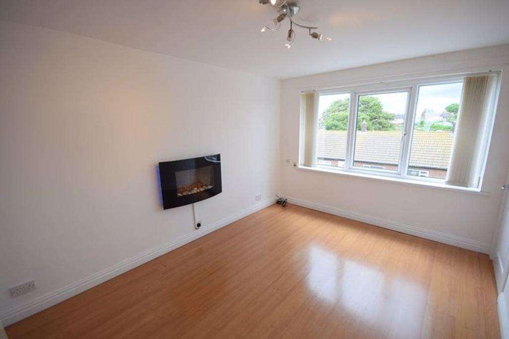 Bamburgh Avenue, South Shields 1 bed apartment £350 pcm (£81 pw)