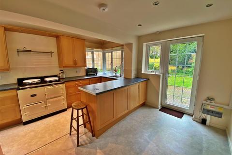 52 Bradford Road, Burley In Wharfedale, Ilkley, LS29 7PU