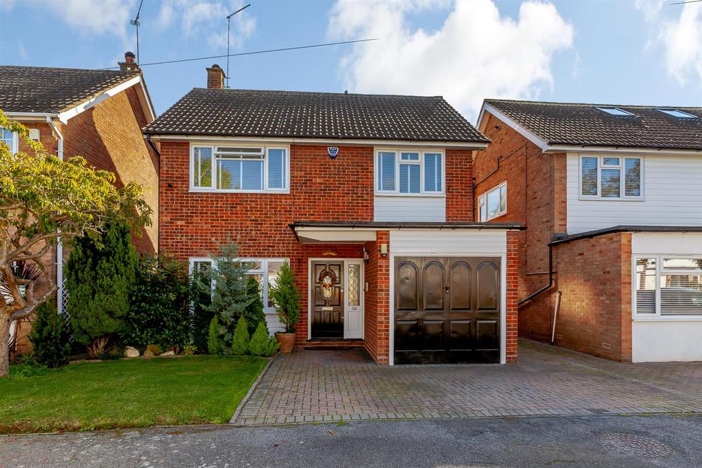 Plovers Mead, Wyatts Green, Brentwood 4 bed detached house £625,000