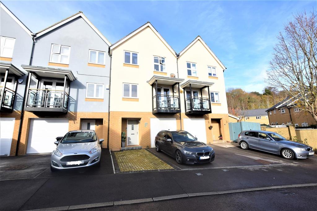 Woodacre, Portishead 4 bed townhouse £405,000